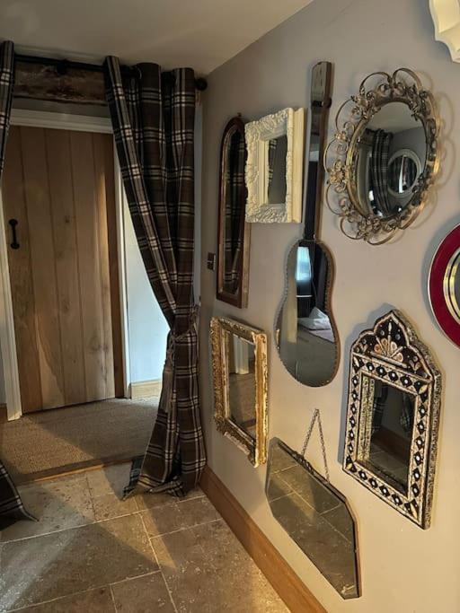 Holiday home Large 4 Bed House In Malmesbury, Great For Big Families