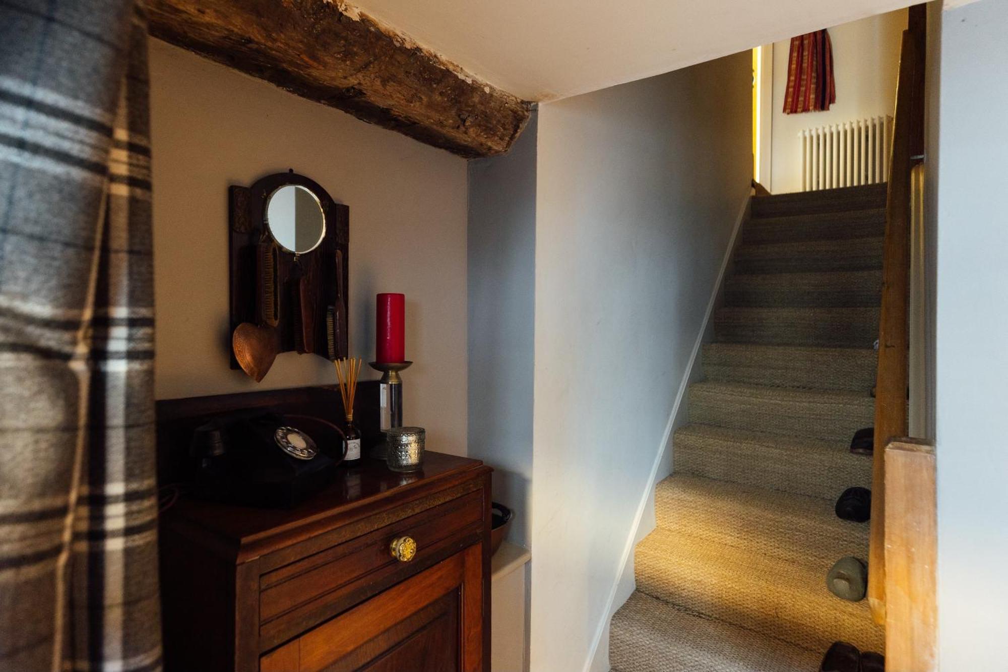 Holiday home Large 4 Bed House In Malmesbury, Great For Big Families *